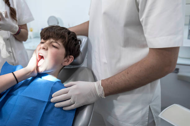 Best Emergency Dental Care for Broken or Chipped Teeth in New Mford, IL